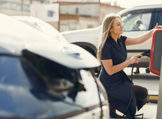 How much does it cost for a company to set up charging stations?